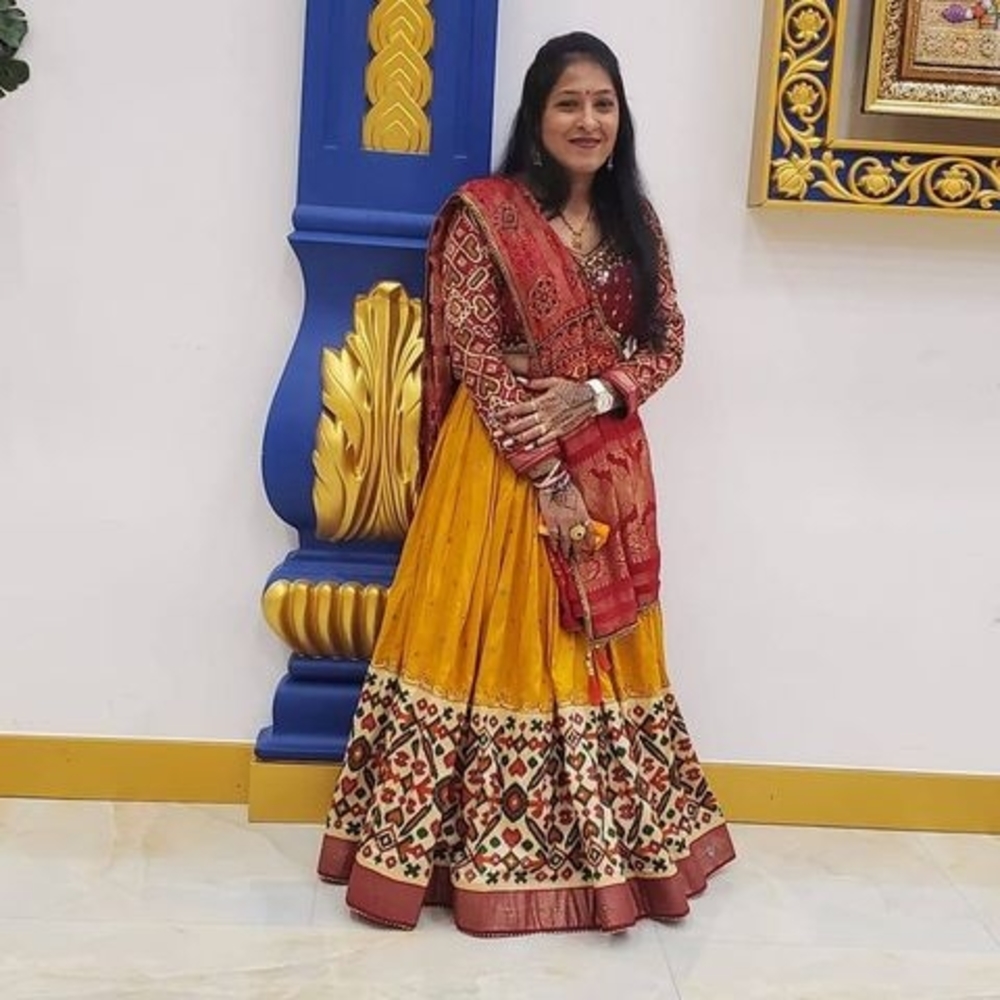 Meet your Posher, Ila